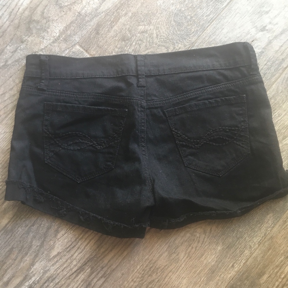 NWOT Refuge Black Shorts - Picture 4 of 8
